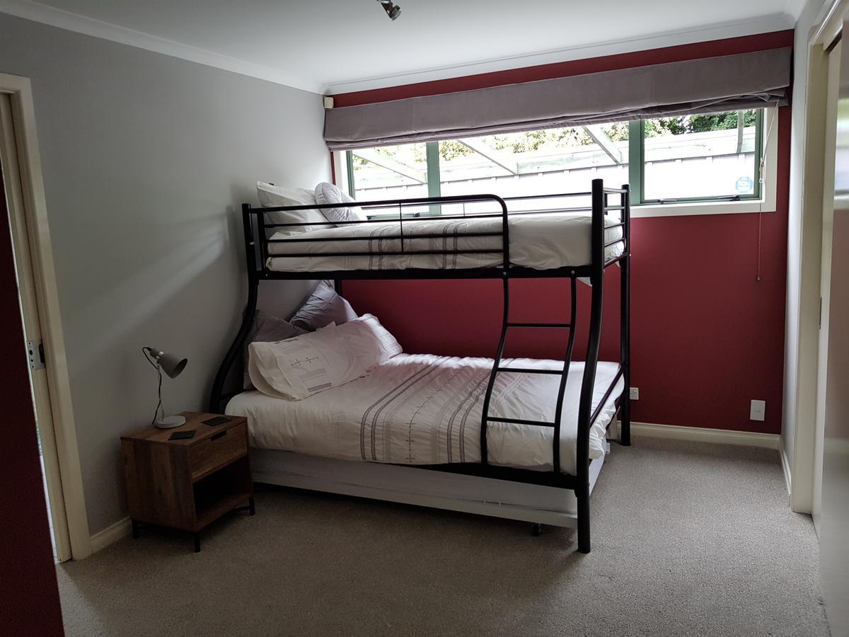 Central Taupo Townhouse Екстериор снимка